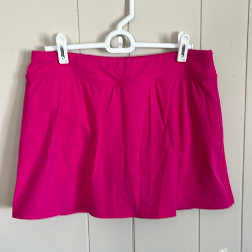 LANDS END SIZE 8 HOT PINK SWIM SKORT